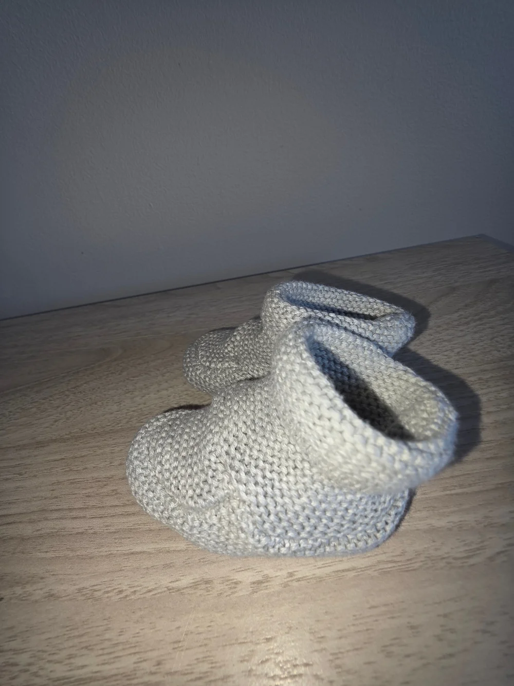 GAP Baby Knitted Booties in Light Gray